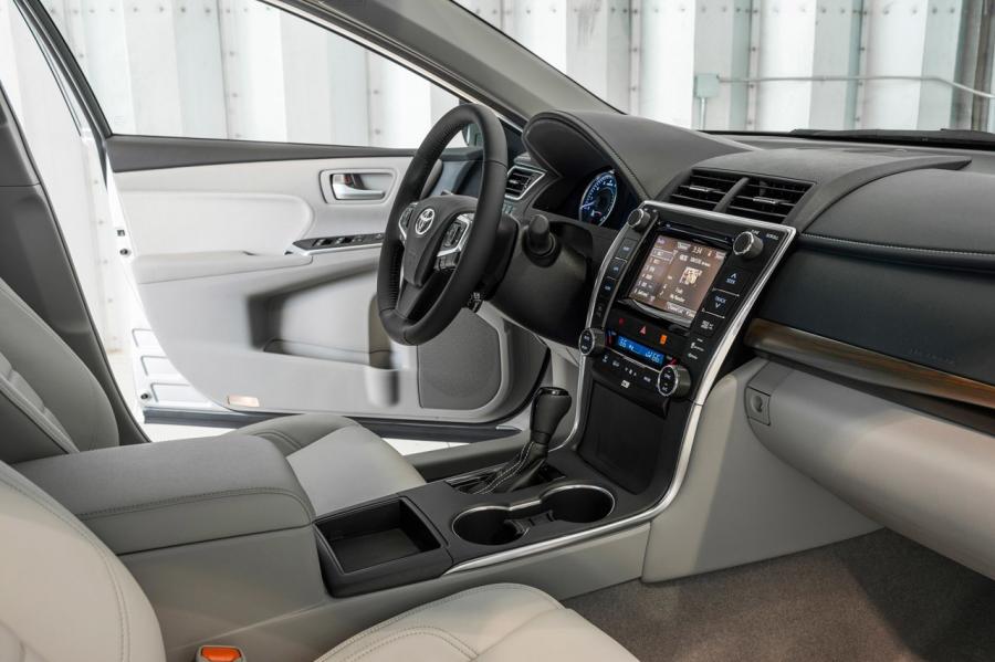  Toyota Camry 2015 года  (фото 64 из 78)